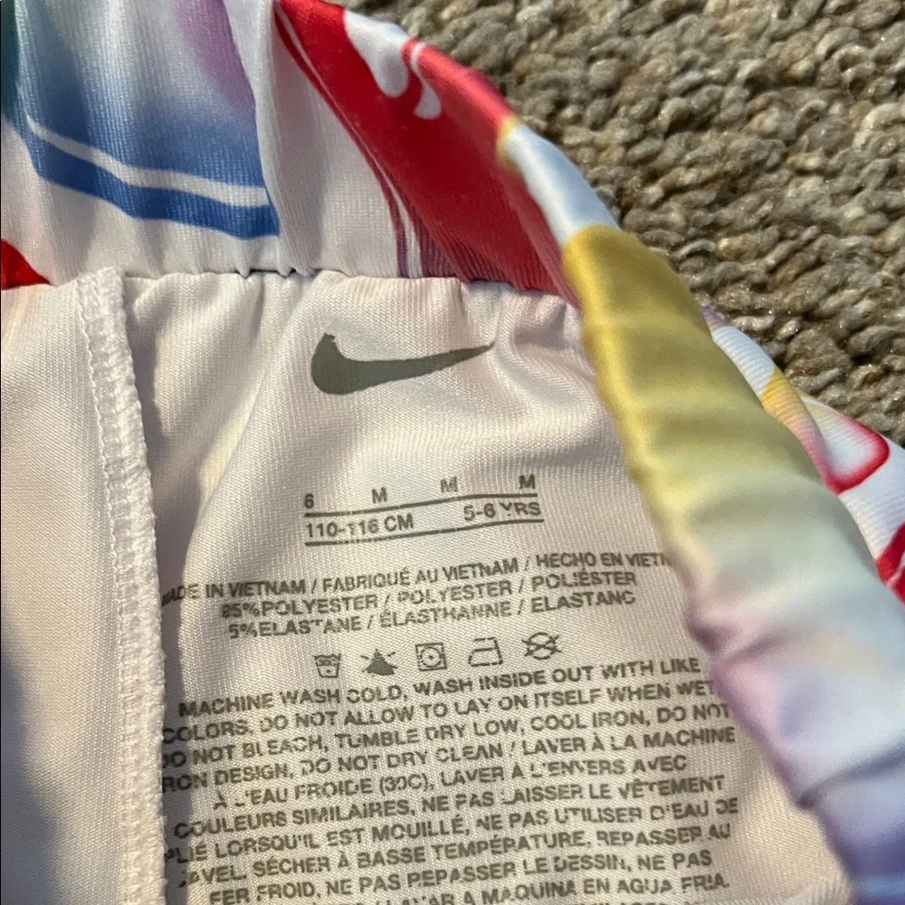 Nike White Tank Top and Multicolor Shorts Set - Picture 7 of 9